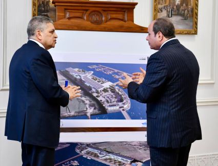 الرئيس السيسي يتابع تطور مشروعات هيئة قناة السويس وتنشيط حركة سياحة اليخوت