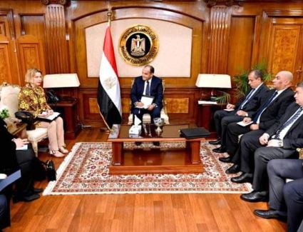 وزير التجارة والصناعة يبحث مع الممثل الإقليمي للجنة الاقتصادية للأمم المتحدة لشمال إفريقيا سبل تنمية وتطوير صناعة الأثاث في مصر