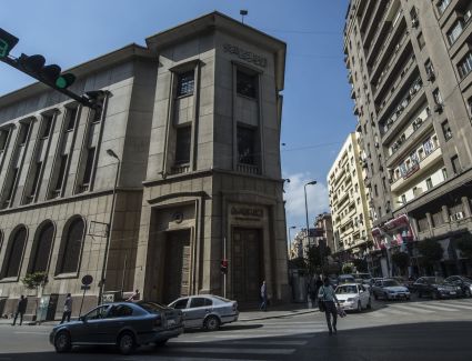 المركزي المصري: ماكينات الـATM بأكبر 5 بنوك ترتفع إلى 13.9 ألف ماكينة بنهاية يونيو