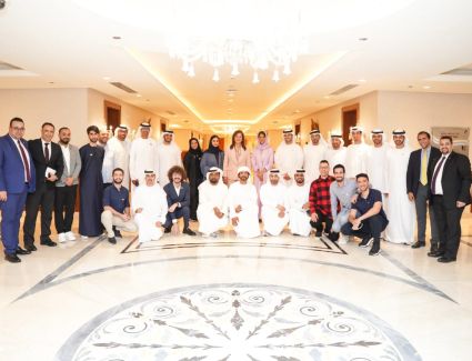 وزيرة التخطيط  تلتقي بمجموعة من المؤثرين على مواقع التواصل الاجتماعي بدولة الإمارات