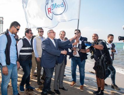 وزير الاتصالات يدشن الكابل البحرى الجديد Red2Med المملوك للشركة المصرية للاتصالات