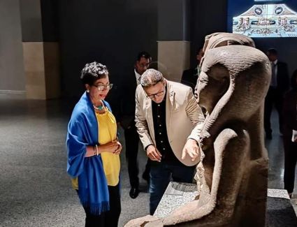 وفود رسمية تزور متحف شرم الشيخ