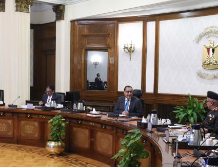 رئيس الوزراء يتابع موقف تنفيذ مشروعيْ "ممشى أهل مصر" وتطوير محور 26 يوليو
