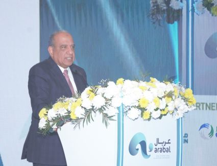 وزير قطاع الأعمال يؤكد أهمية التنسيق والتكامل العربي في صناعة الألومنيوم
