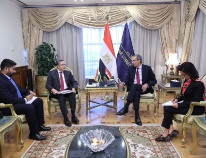 وزير الاتصالات يبحث مع سفير الهند بالقاهرة تعزيز التعاون بين البلدين