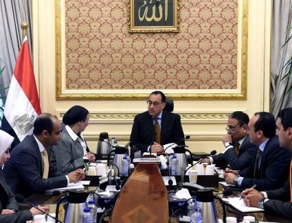 مدبولي يتابع جهود وزارة البيئة لحل مشكلات المستثمرين ودعم مناخ الاستثمار في مصر