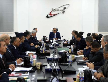 رئيس الوزراء يترأس اجتماع مجلس إدارة وكالة الفضاء المصرية