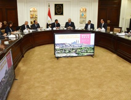 وزيرا الإسكان والتنمية المحلية يستعرضان التحضيرات لاستضافة مصر للمنتدى الحضرى العالمى "WUF12"