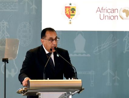 كلمة رئيس الوزراء خلال قمة "داكار لتمويل تنمية البنية التحتية في أفريقيا"