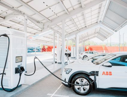 ABB تورد مليون شاحن للسيارات الكهربائية حول العالم