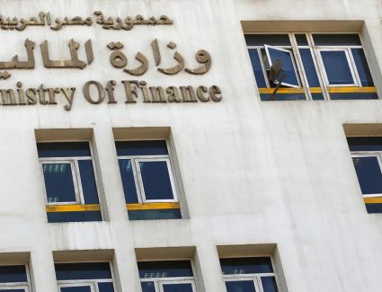"رويترز".. عاجل: مصر تطرح سعرا استرشاديا أوليا في نطاق 11.625% لصكوك دولارية 