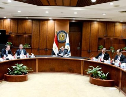 وزير البترول يستقبل الوفد الاقتصادي اليوناني من غرفة التجارة الامريكية