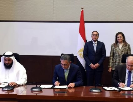 "مدبولي" يشهد التوقيع على مذكرة تفاهم لإنشاء مركز القاهرة المالي الدولي بالعاصمة الإدارية الجديدة 